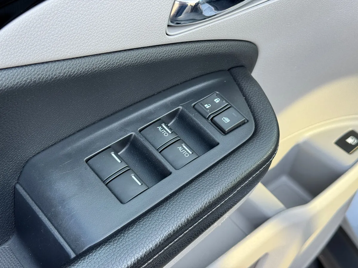 Honda Ridgeline 3.5 AT 4WD (280 л.с.)