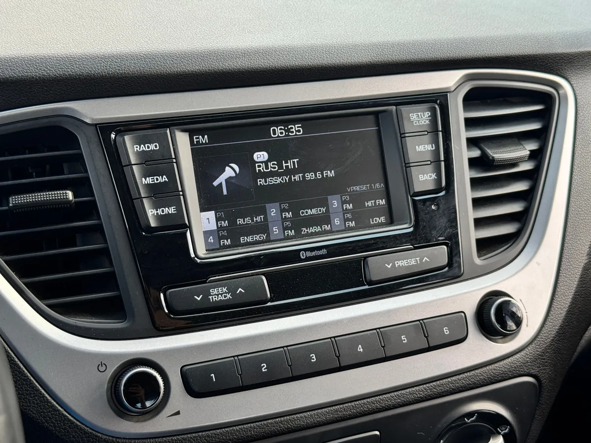 Hyundai Solaris 1.4 AT (100 л.с.)