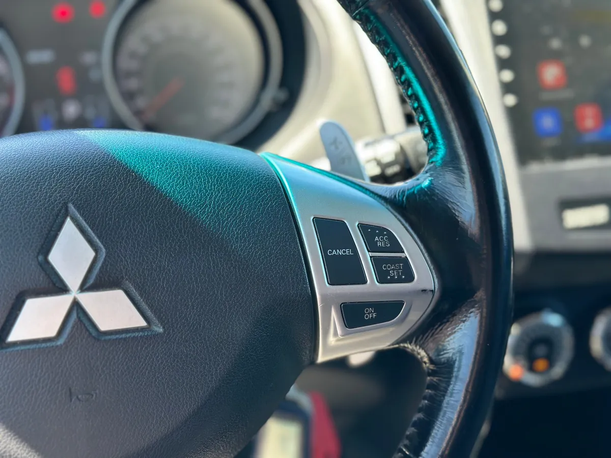 Mitsubishi Outlander 2.4 л, 170 л.с., Бензин, Вариатор, полный привод (4WD)