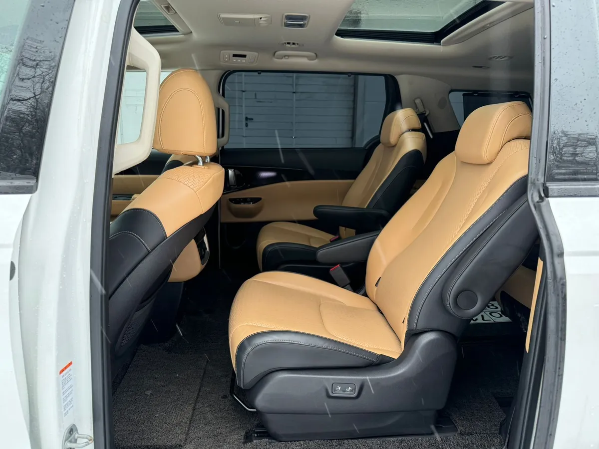 Kia Carnival 2.2 AT (202 л.с.)