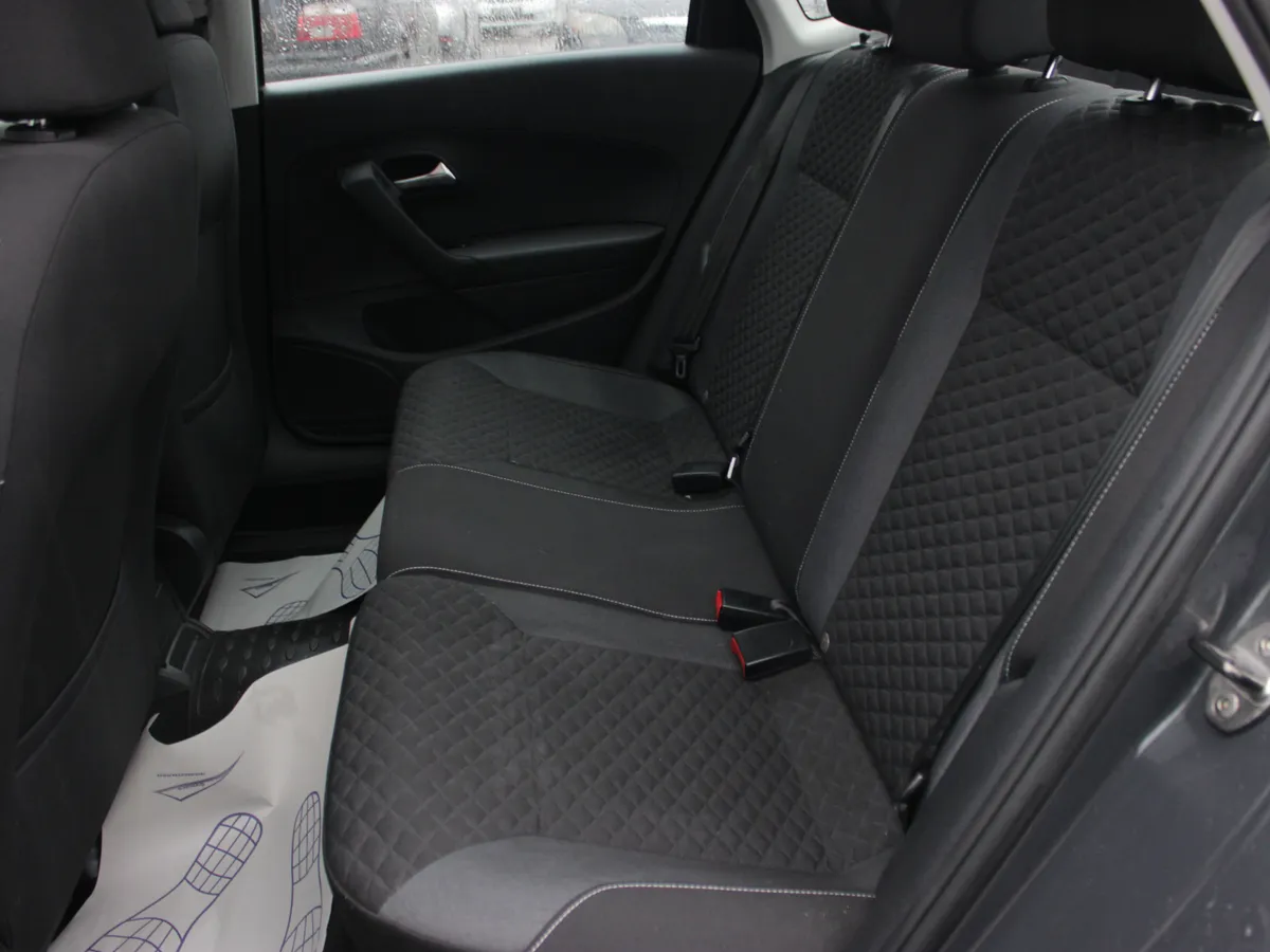 Volkswagen Polo 1.6 MPI AT (110 л.с.)