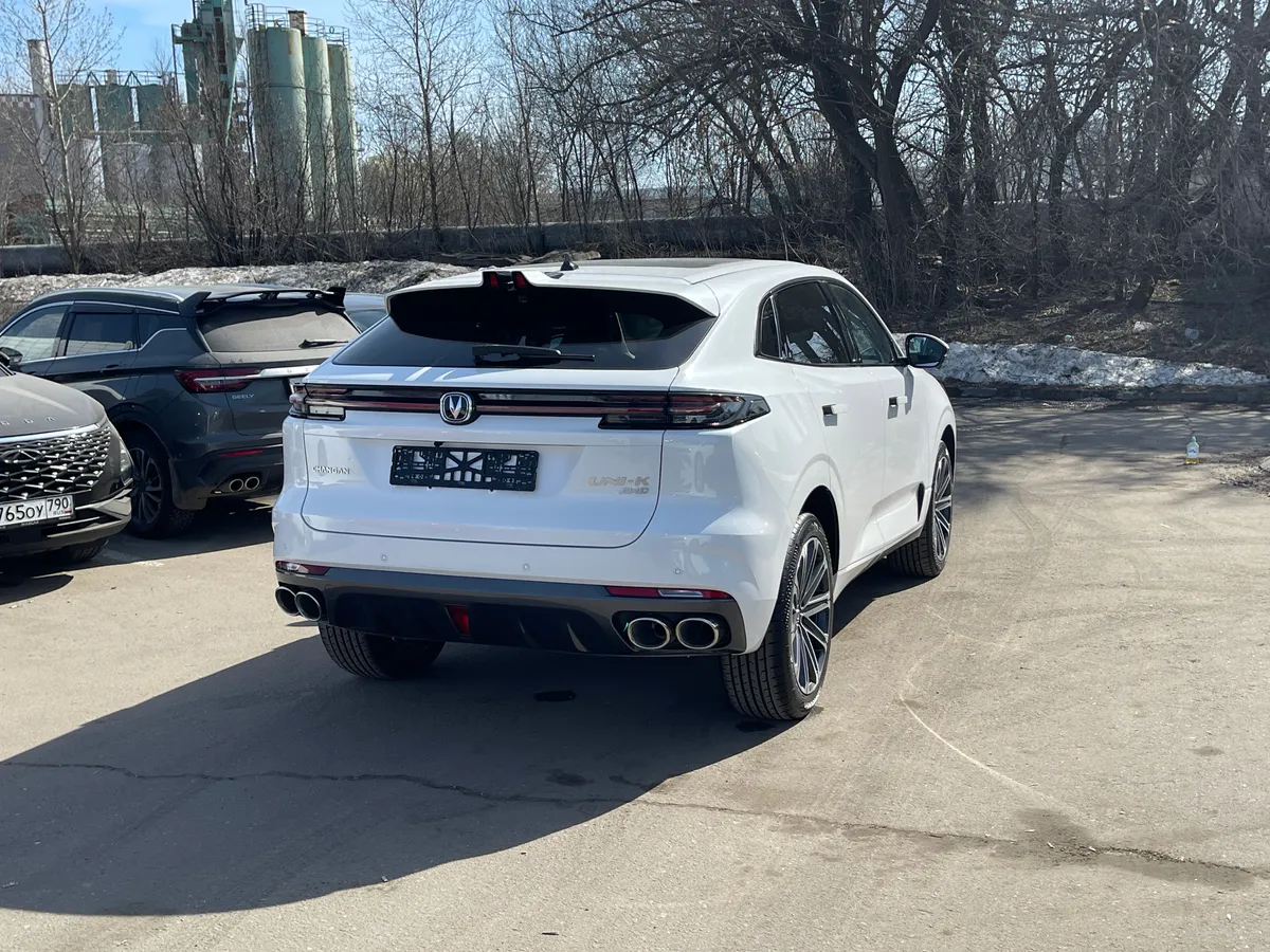 Changan UNI-K 2.0 AT 4WD (226 л.с.)