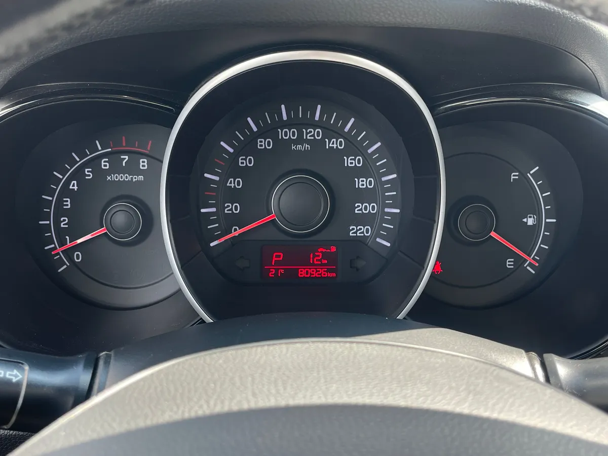 Kia Rio 1.4 AT (107 л.с.), 2015 — фото 7