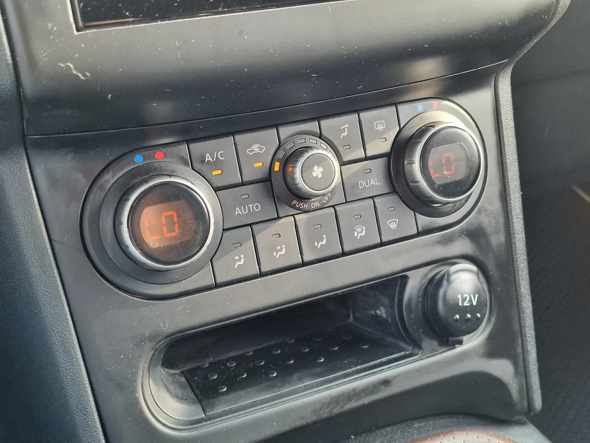 Nissan Qashqai 1.6 CVT FWD (117 л.с.)