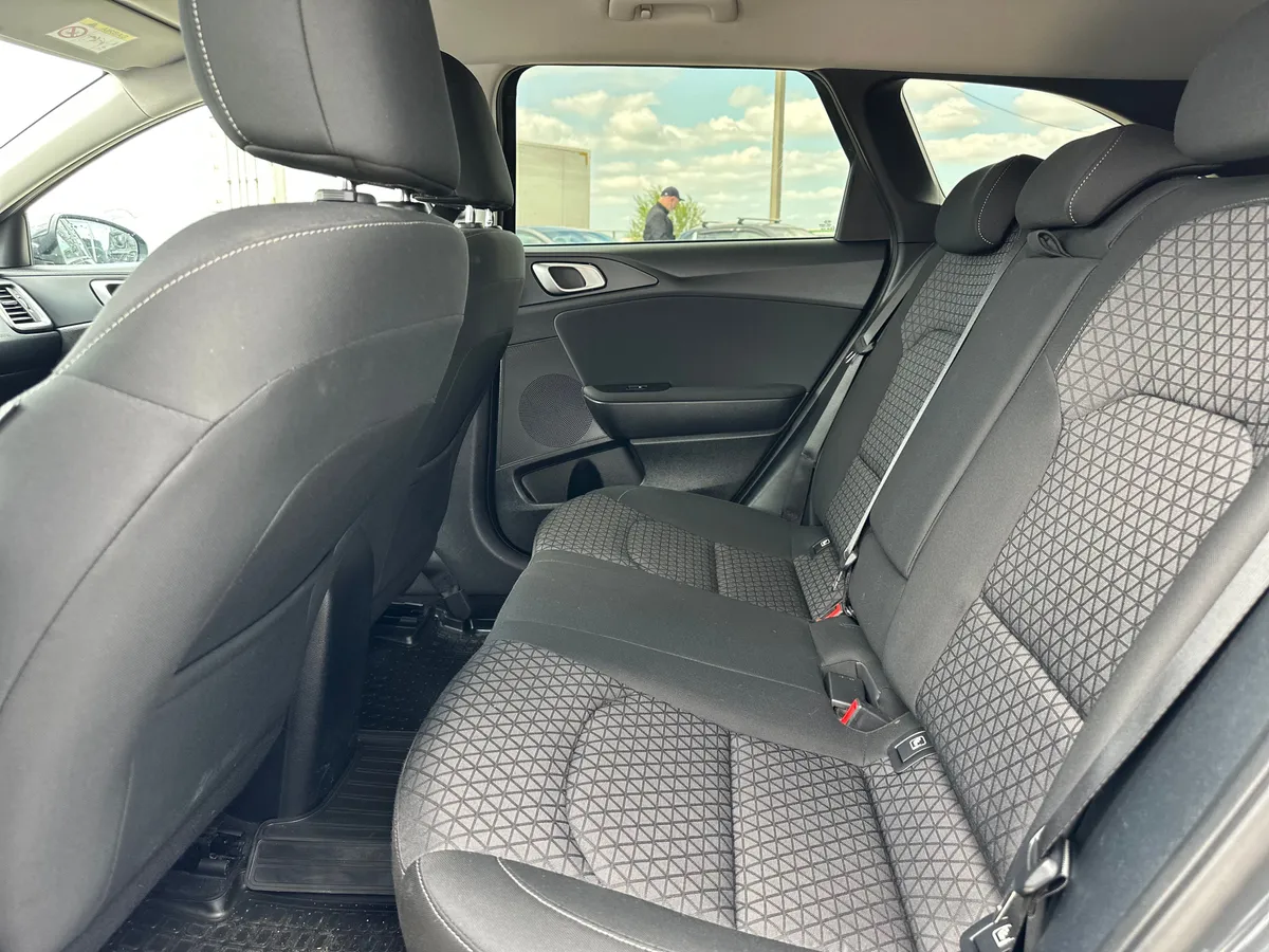 Kia Ceed 1.6 AT (128 л.с.)