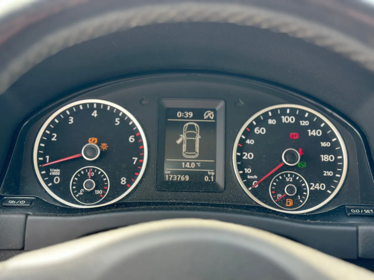 Volkswagen Tiguan 1.4 TSI BlueMotion DSG (150 л.с.)