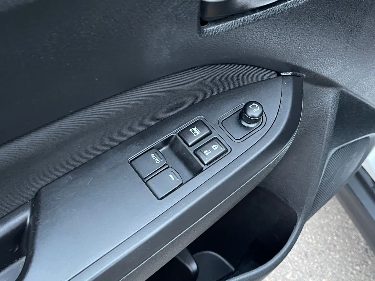 Suzuki Vitara 1.6 AT (117 л.с.), 2016 — фото 12