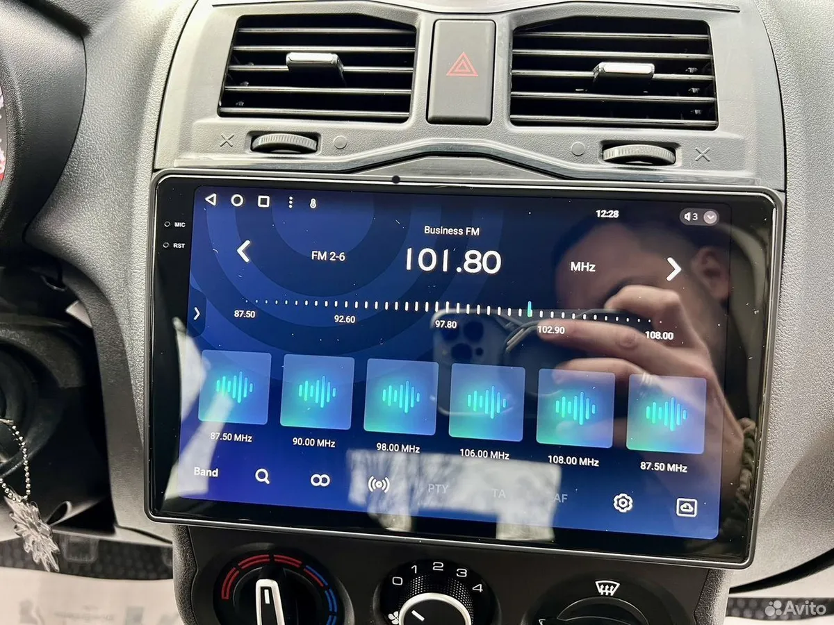 ВАЗ (Lada) Granta 1.6 AT (98 л.с.)