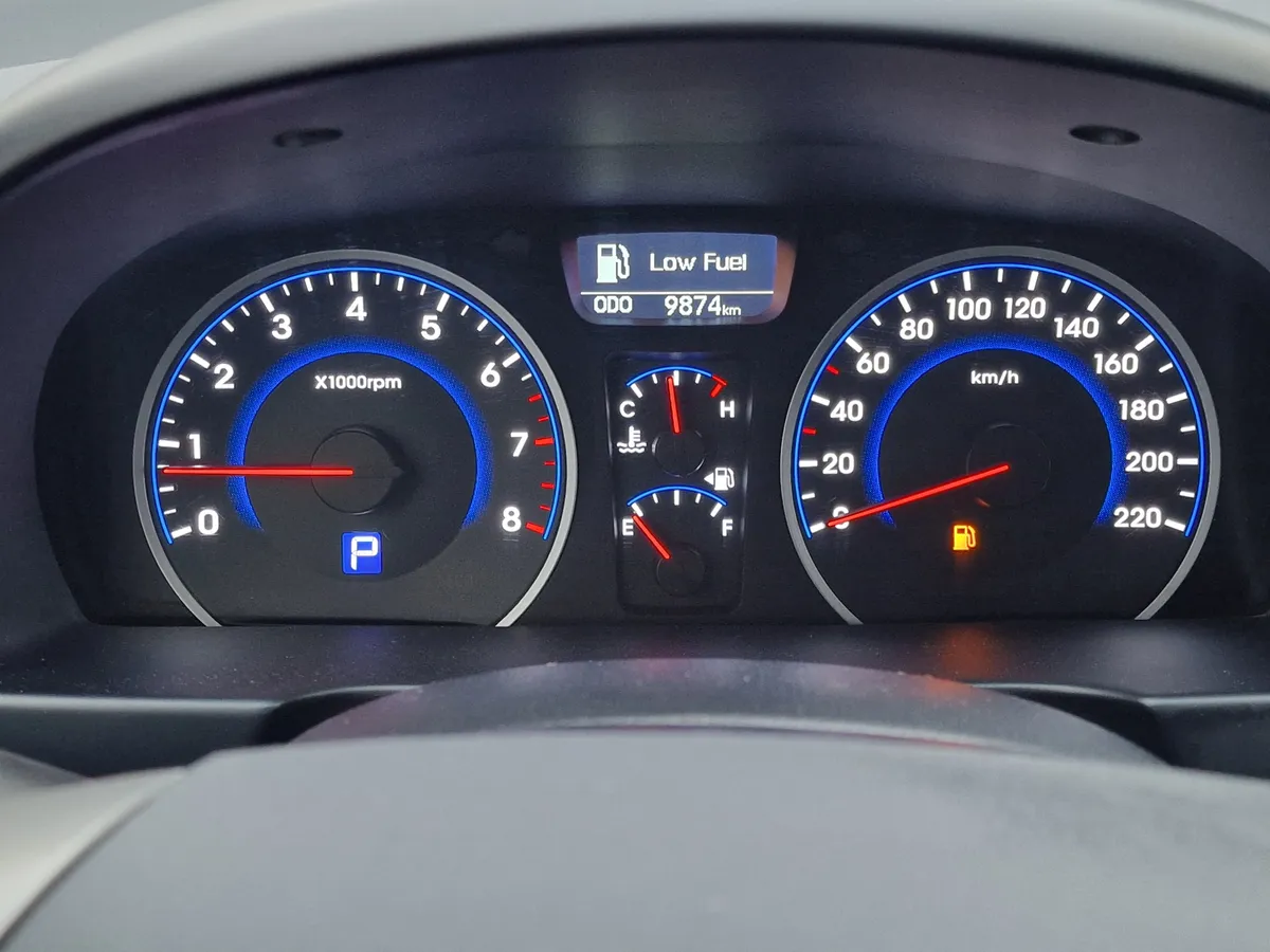 Hyundai Elantra 1.6 AT (122 л.с.)