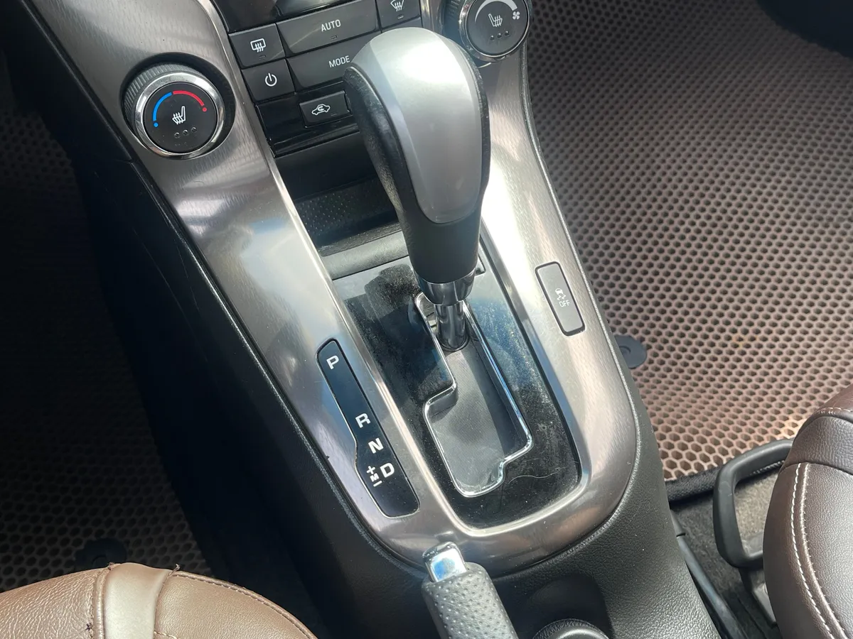 Chevrolet Cruze 1.4 Turbo AT (140 л.с.), 2013 — фото 11