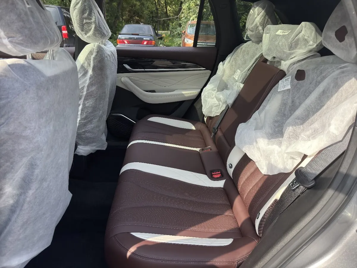 Geely Monjaro 2.0 AT 4WD (238 л.с.)