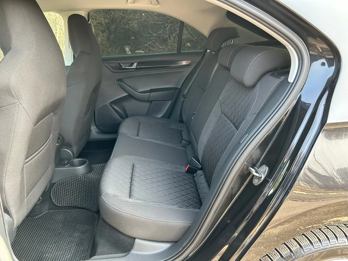 Skoda Rapid 1.6 AT (110 л.с.)