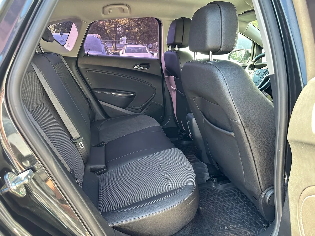 Opel Astra 1.6 AT (115 л.с.)