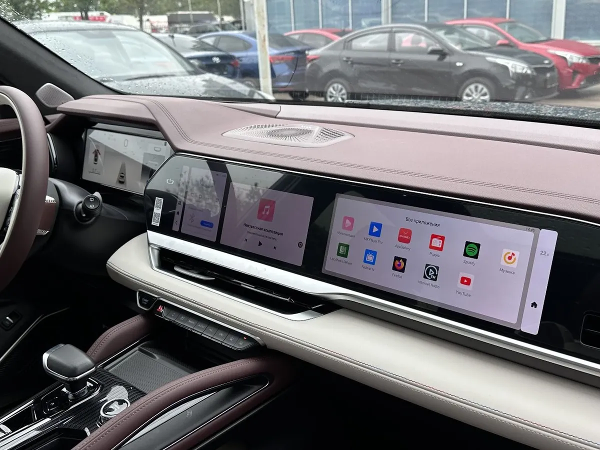 Geely Monjaro 2.0 AT 4WD (238 л.с.)