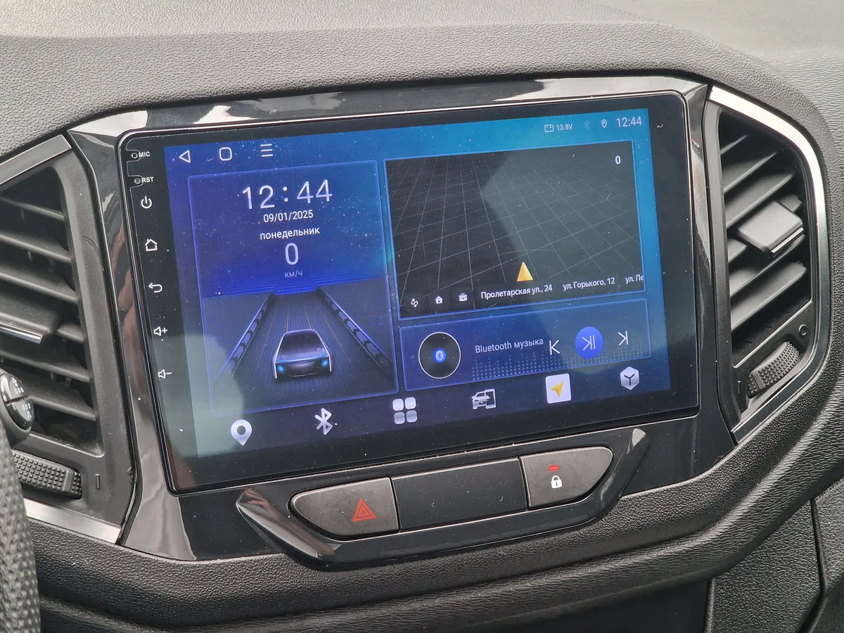 ВАЗ (Lada) XRAY 1.6 MT (106 л.с.)