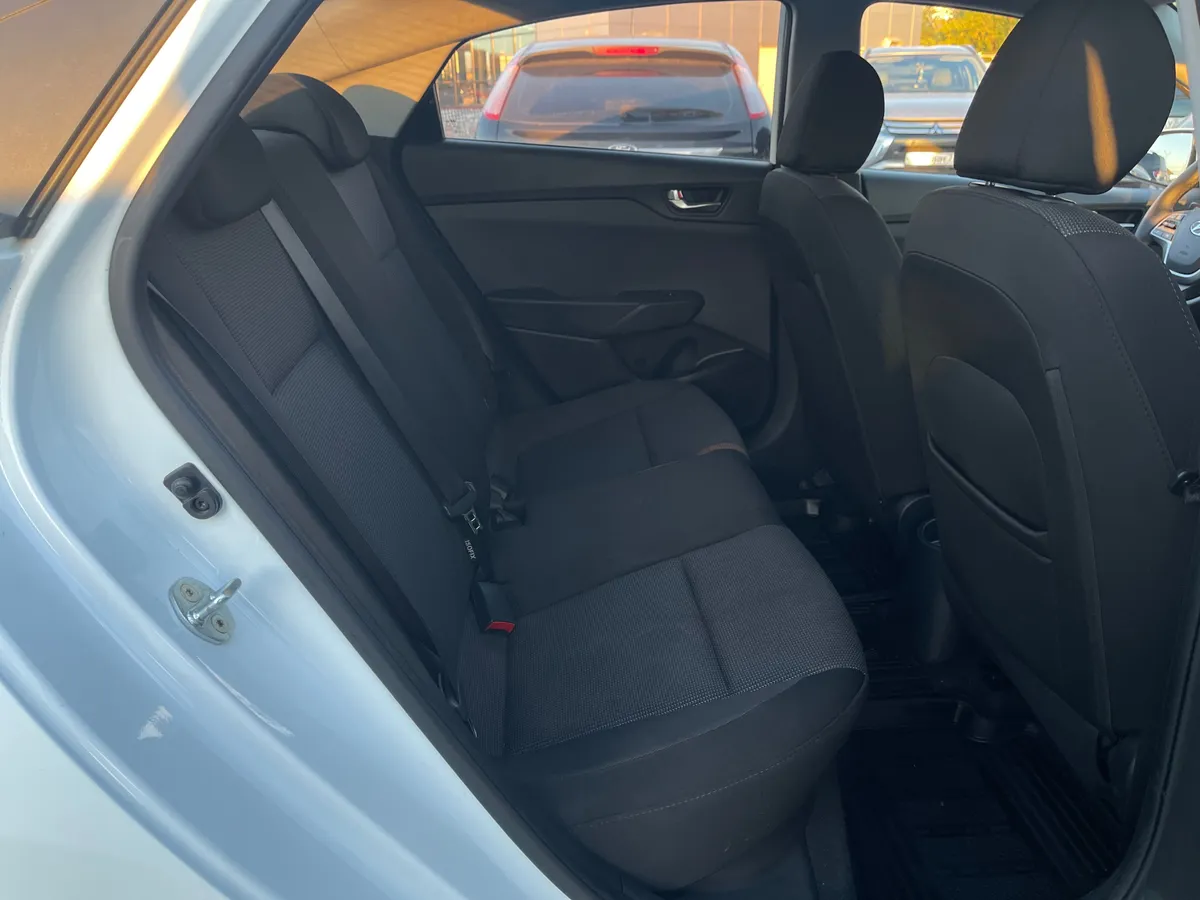 Hyundai Solaris 1.6 MT (123 л.с.), 2020 — фото 11