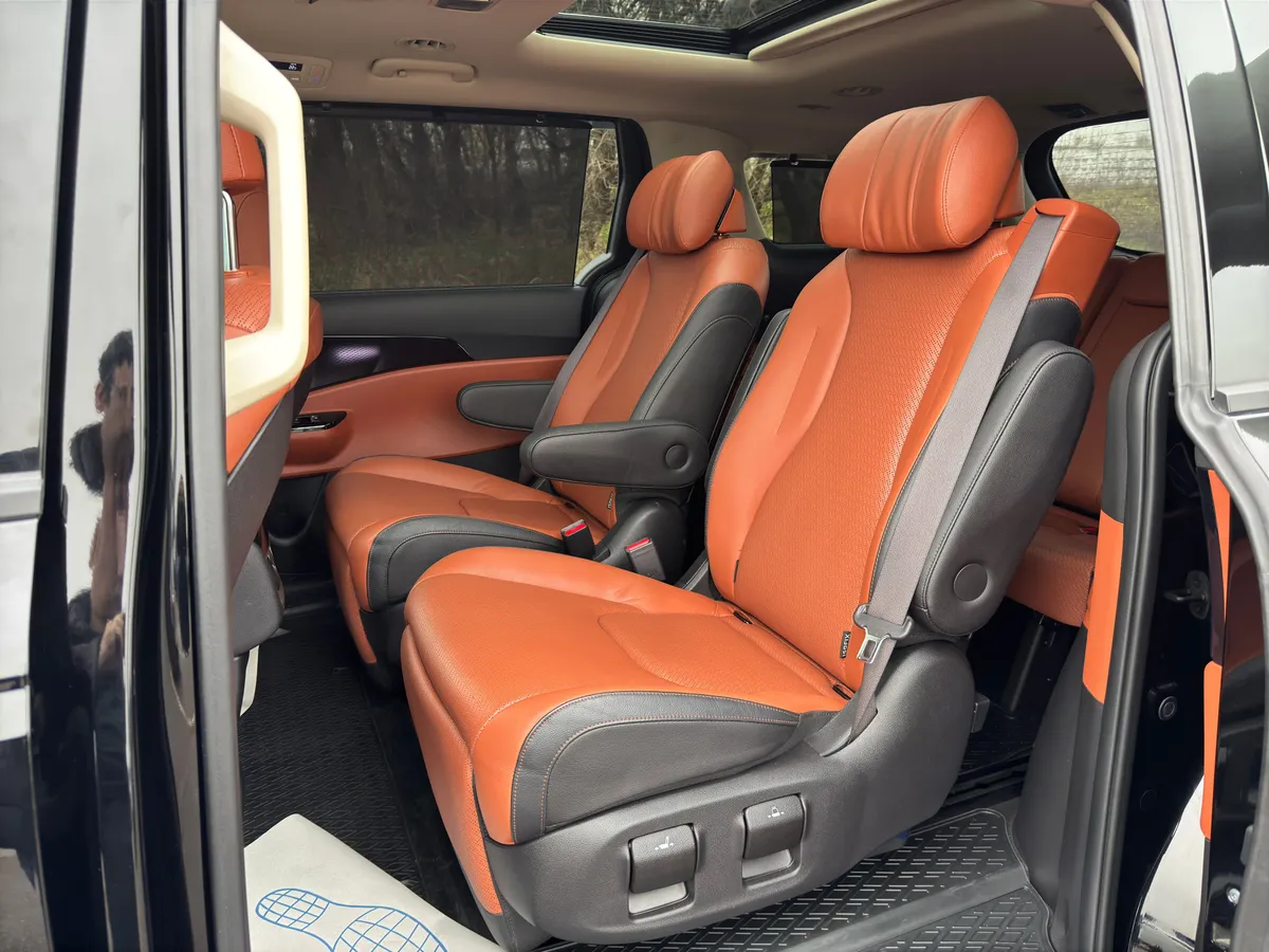 Kia Carnival 3.5 AT (249 л.с.)