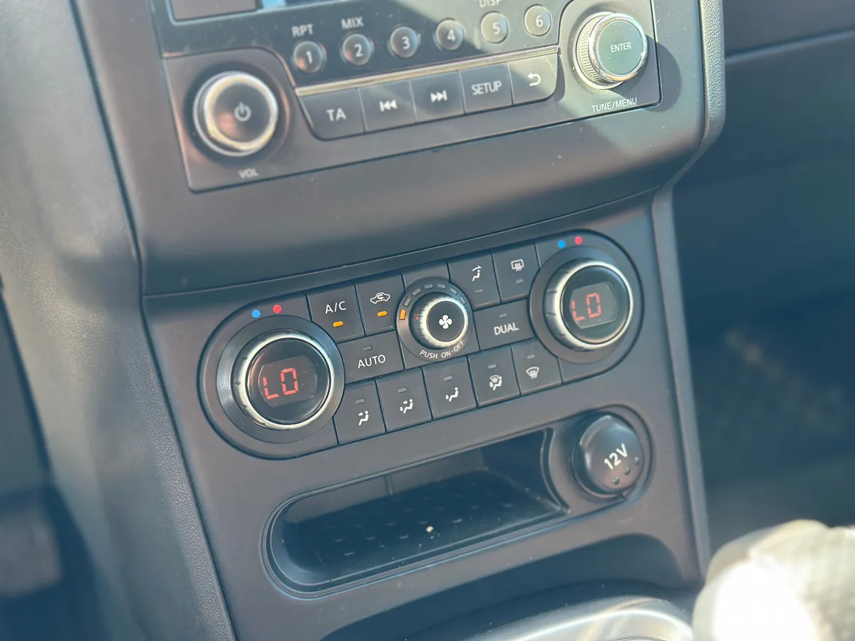 Nissan Qashqai 2.0 CVT FWD (141 л.с.)