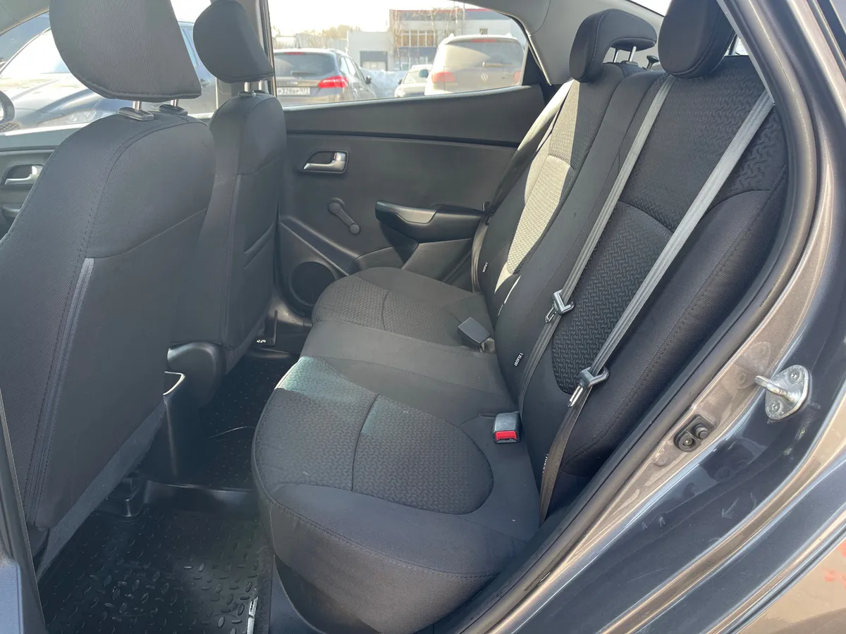 Kia Rio 1.6 AT (123 л.с.)