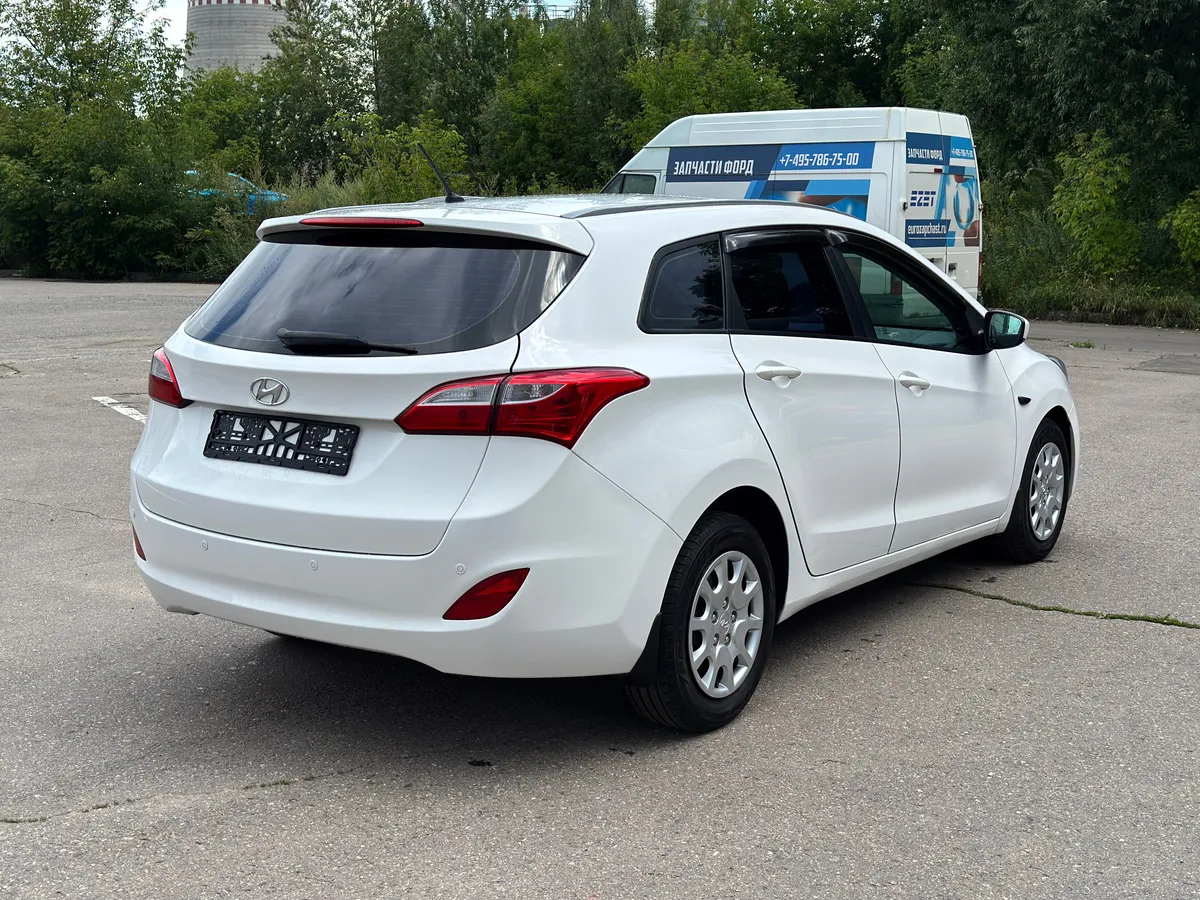 Hyundai i30 1.6 AT (130 л.с.)