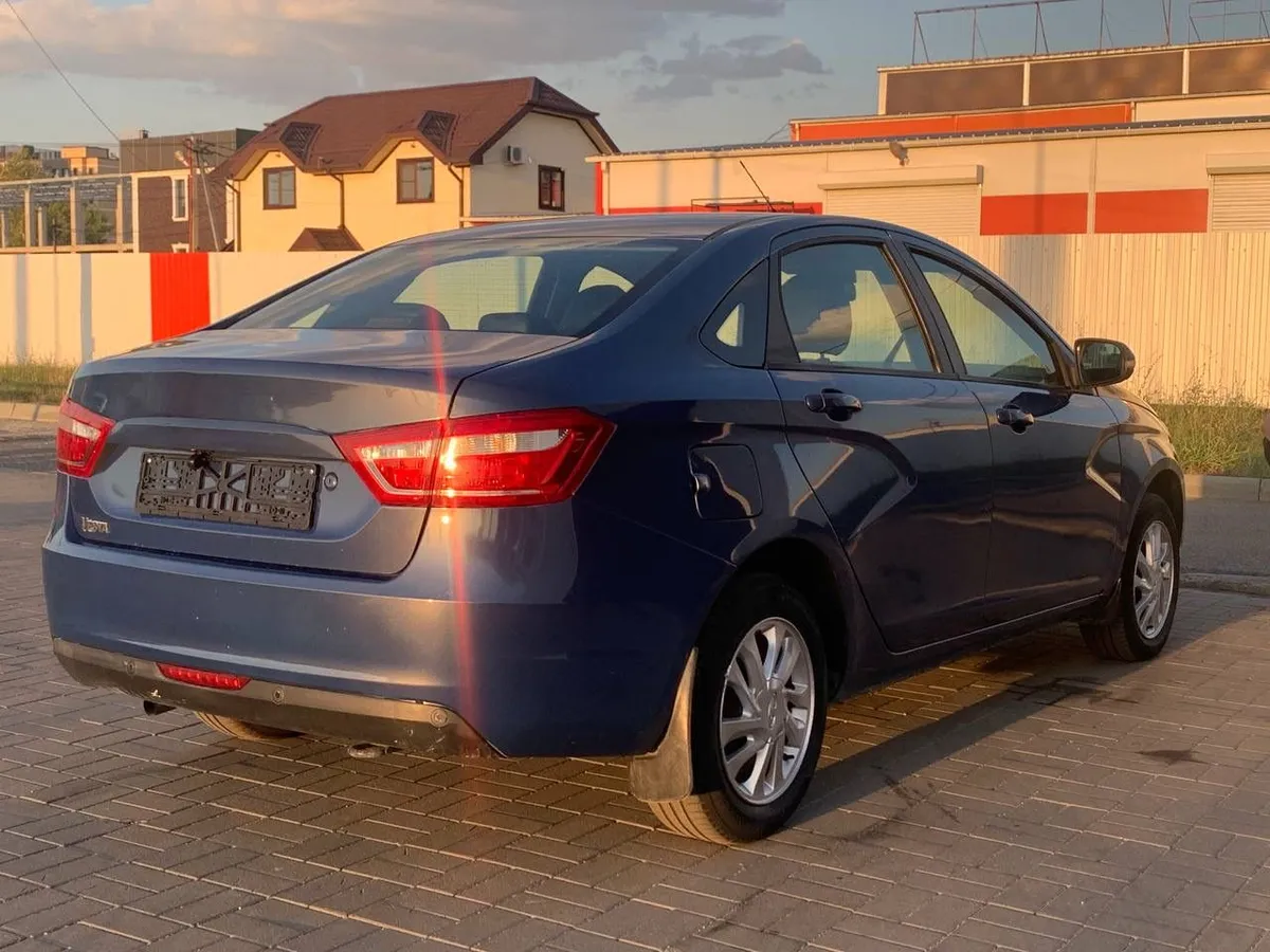 ВАЗ (Lada) Vesta 1.6 MT (106 л.с.)