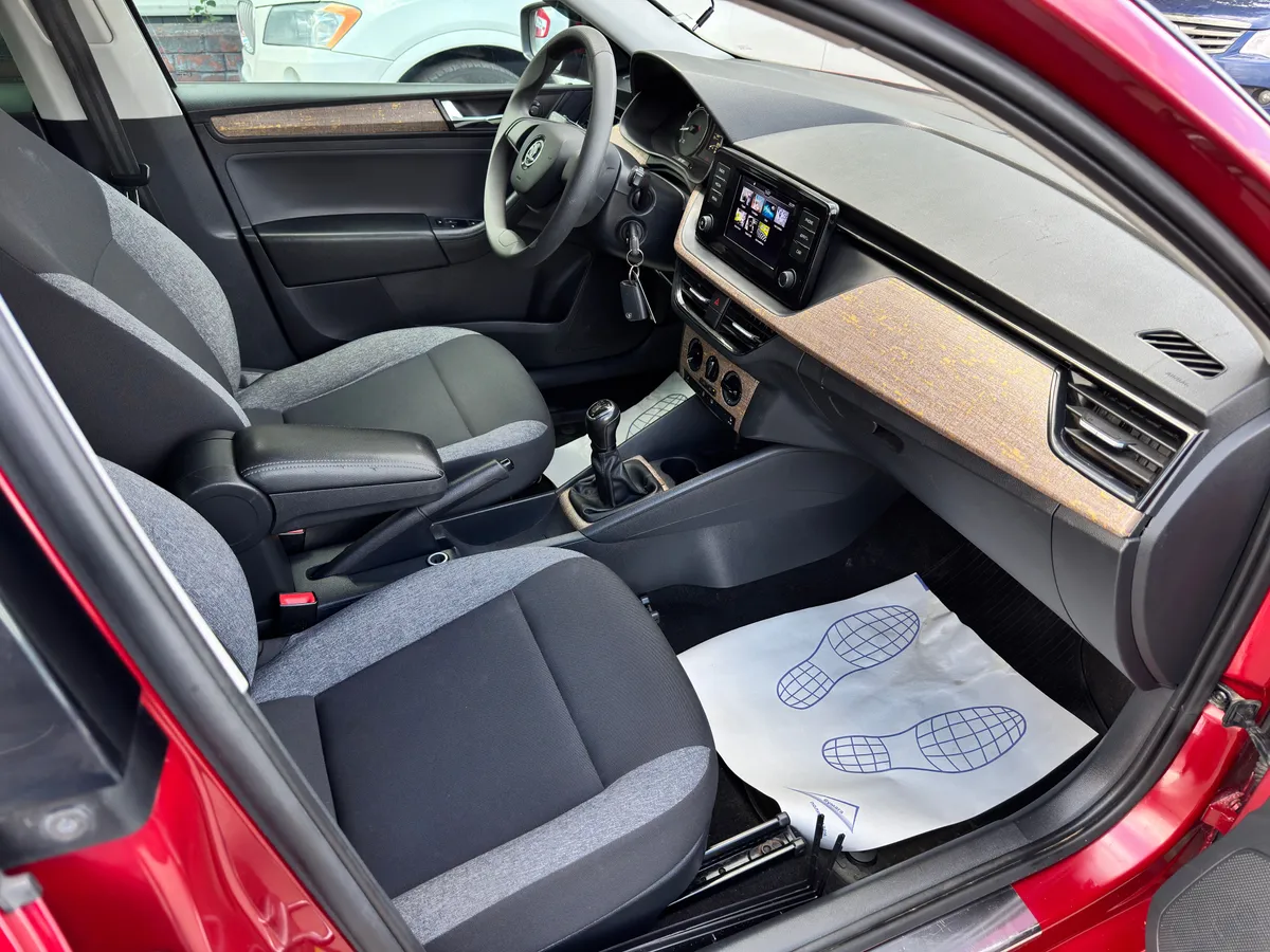 Skoda Rapid 1.6 MT (90 л.с.)