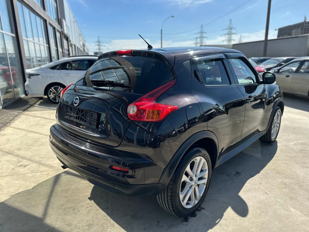 Nissan Juke 1.6 CVT (117 л.с.)
