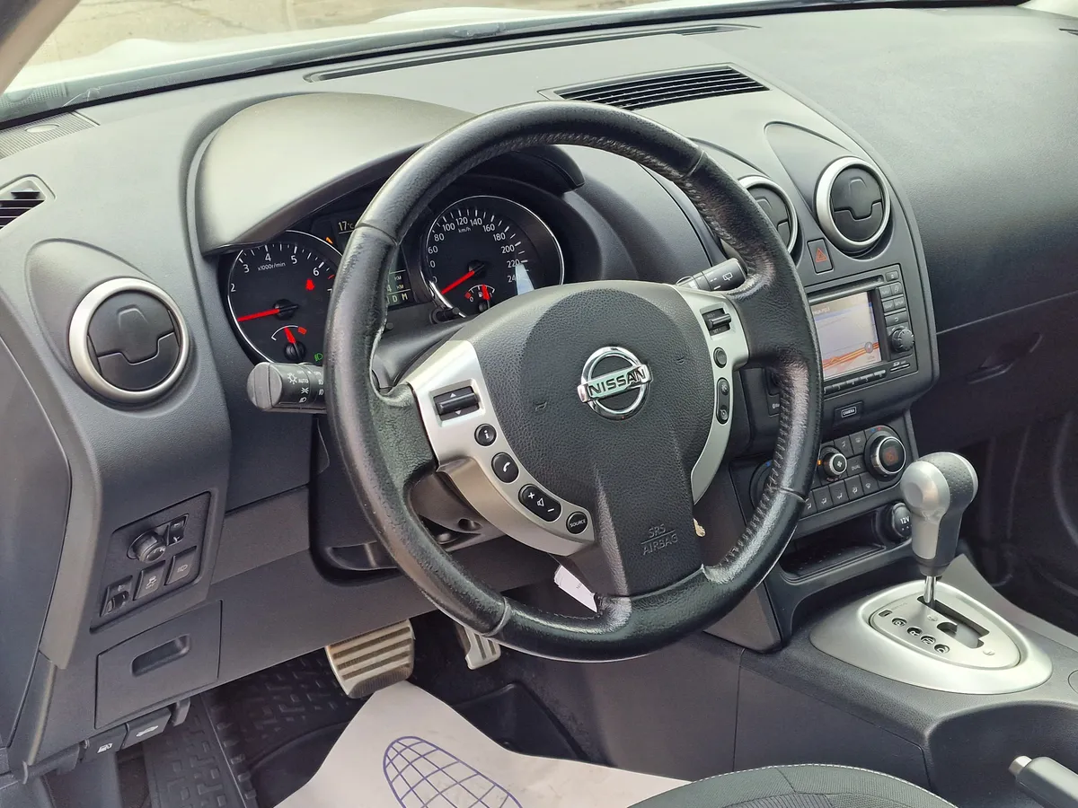 Nissan Qashqai 2.0 CVT AWD (141 л.с.)