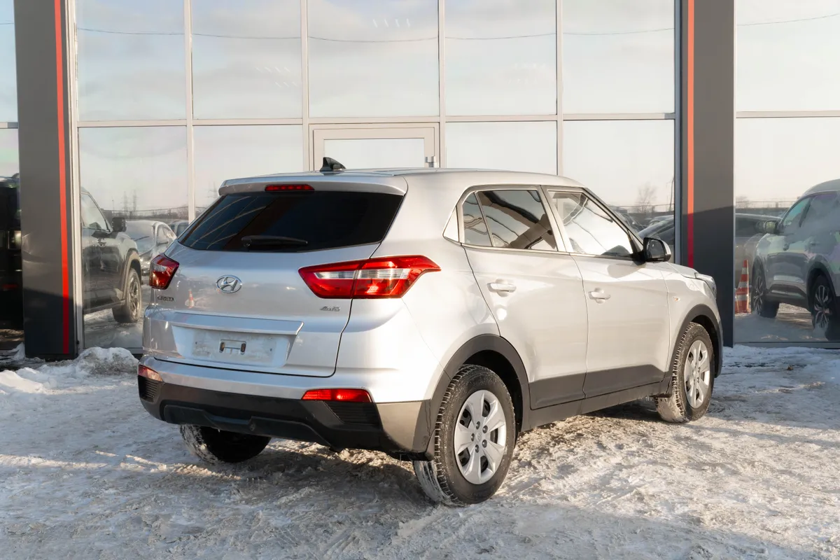 Hyundai Creta 1.6 MT AWD (121 л.с.)