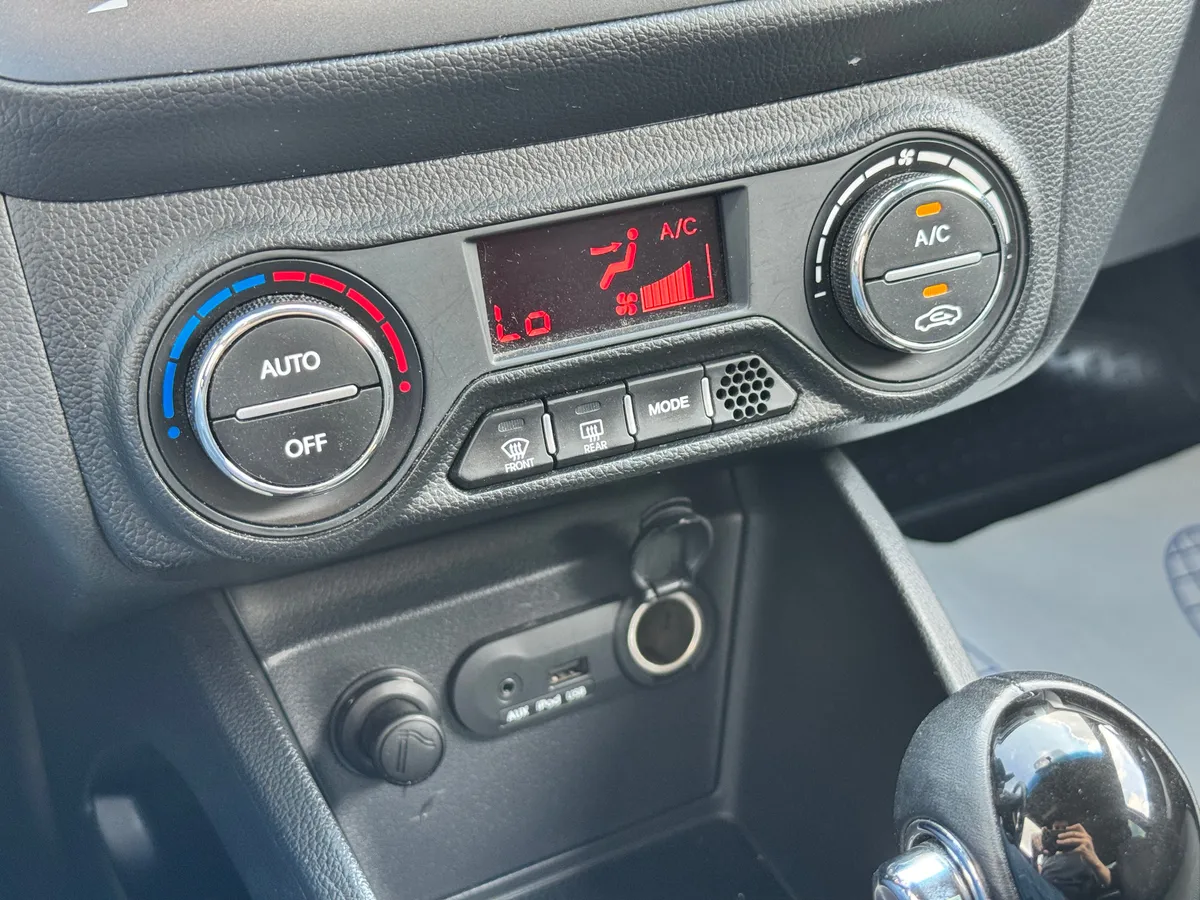Kia Rio 1.6 AT (123 л.с.)