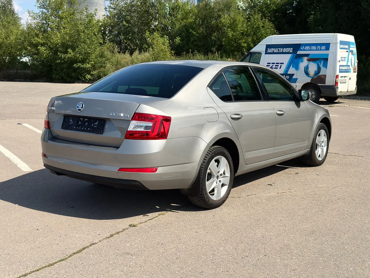 Skoda Octavia 1.6 AT (110 л.с.)