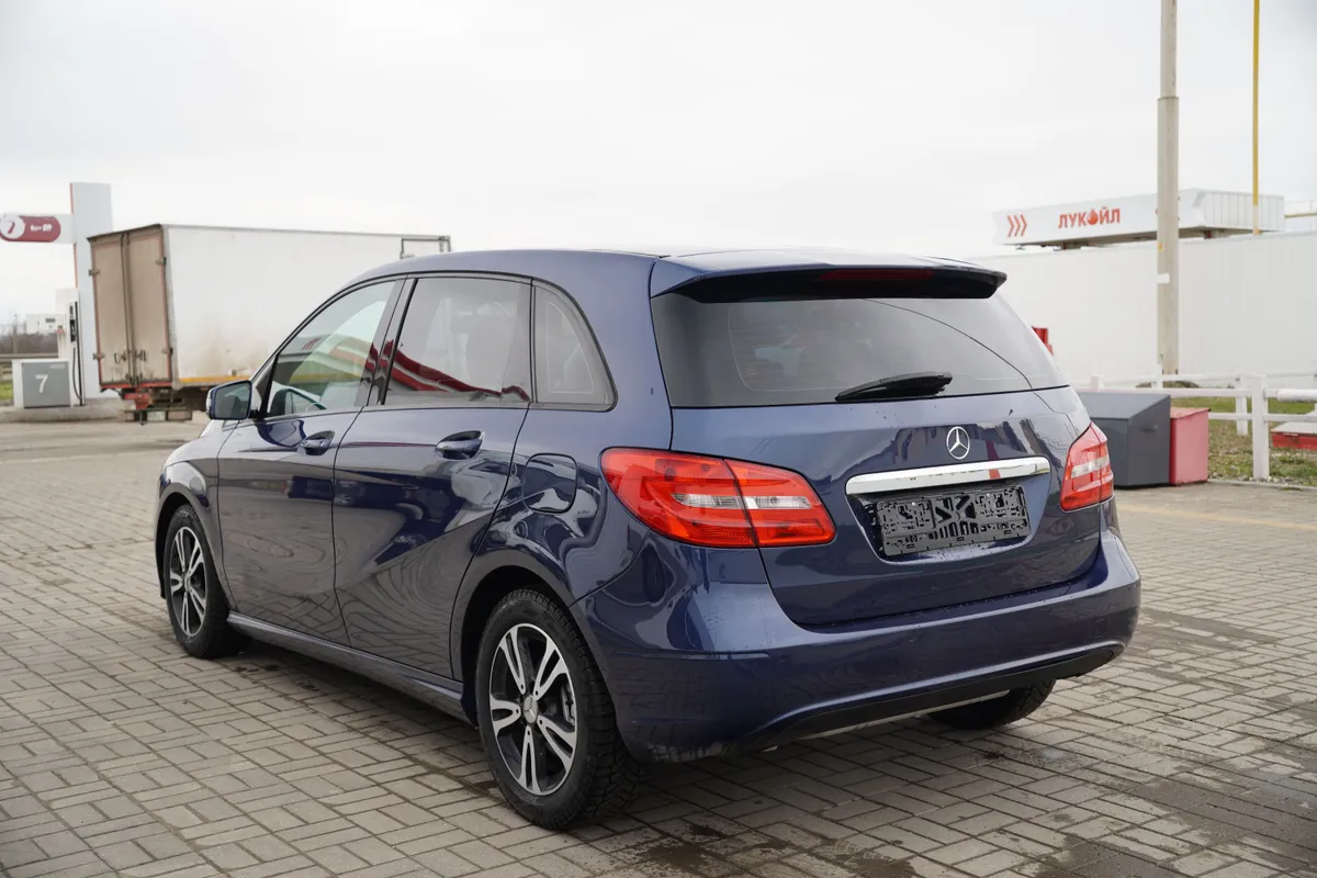Mercedes-Benz B-Класс B 200 BlueEfficiency 7G-DCT (156 л.с.)