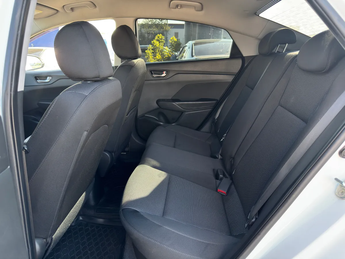Hyundai Solaris 1.6 AT (123 л.с.)