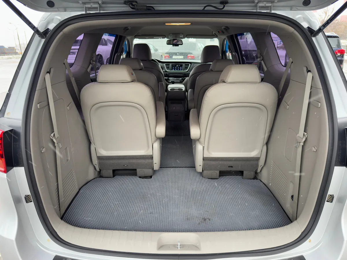 Kia Carnival 2.2 CRDi AT (200 л.с.)