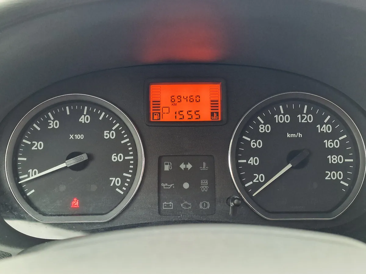 Nissan Almera 1.6 AT (102 л.с.)