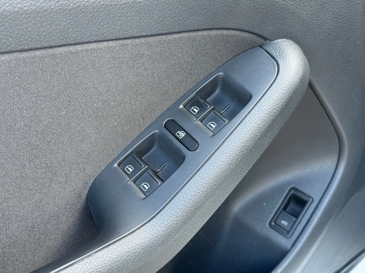 Volkswagen Jetta 1.4 TSI DSG (122 л.с.)