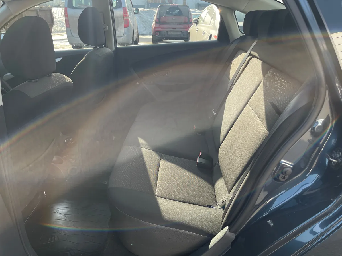 Nissan Almera 1.6 MT (102 л.с.)