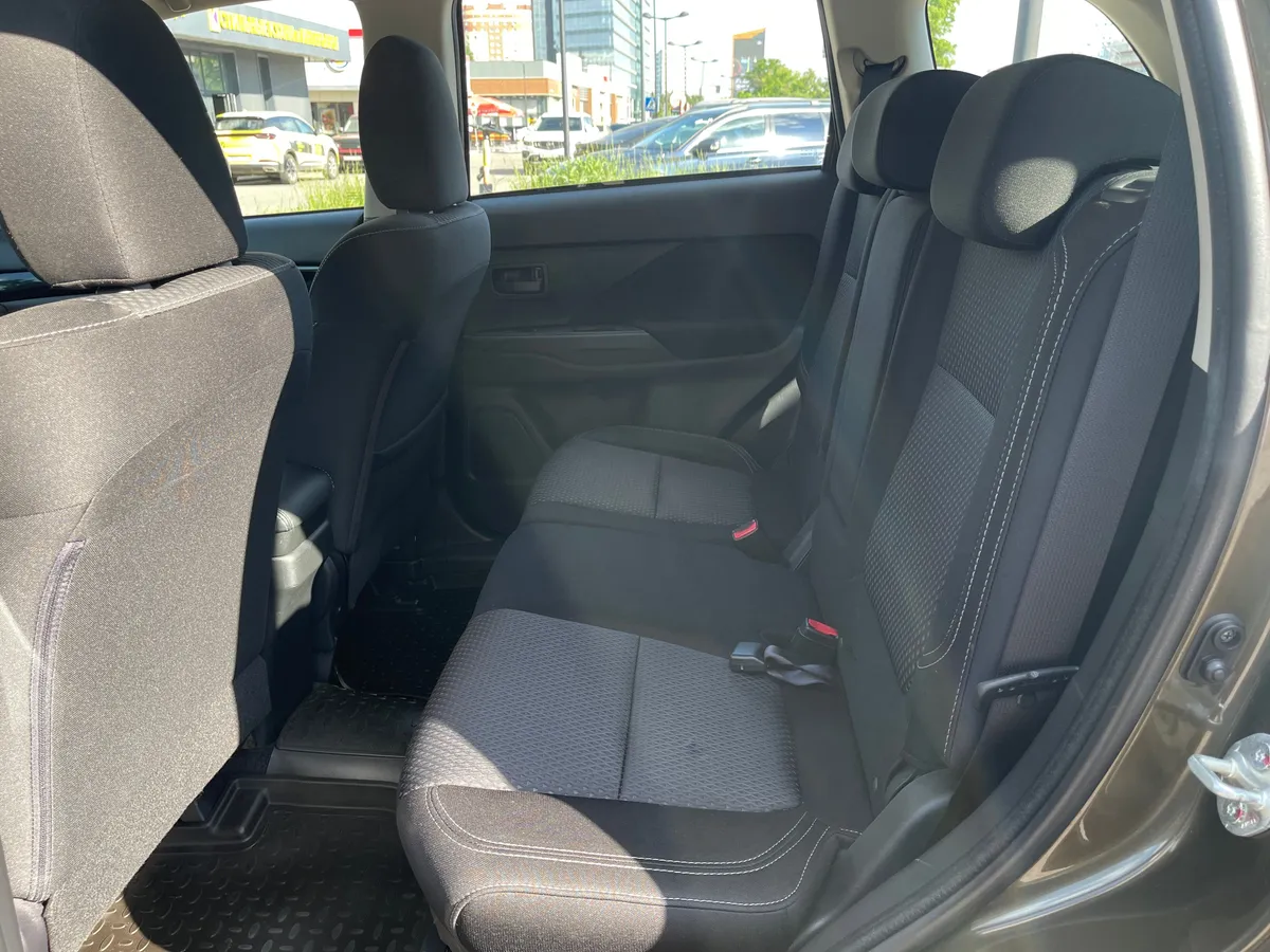 Mitsubishi Outlander 2.0 CVT (146 л.с.)