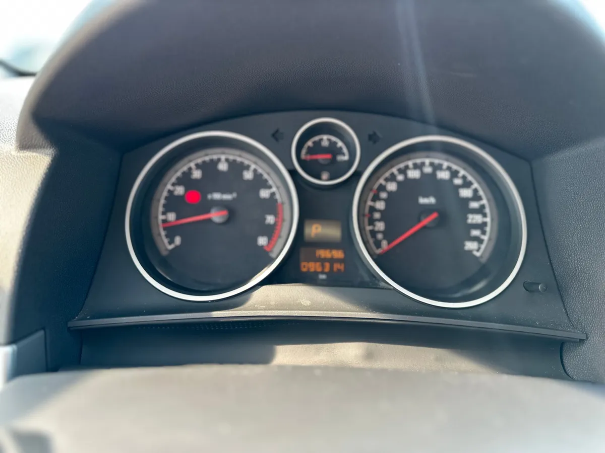 Opel Astra 1.8 AT (140 л.с.)