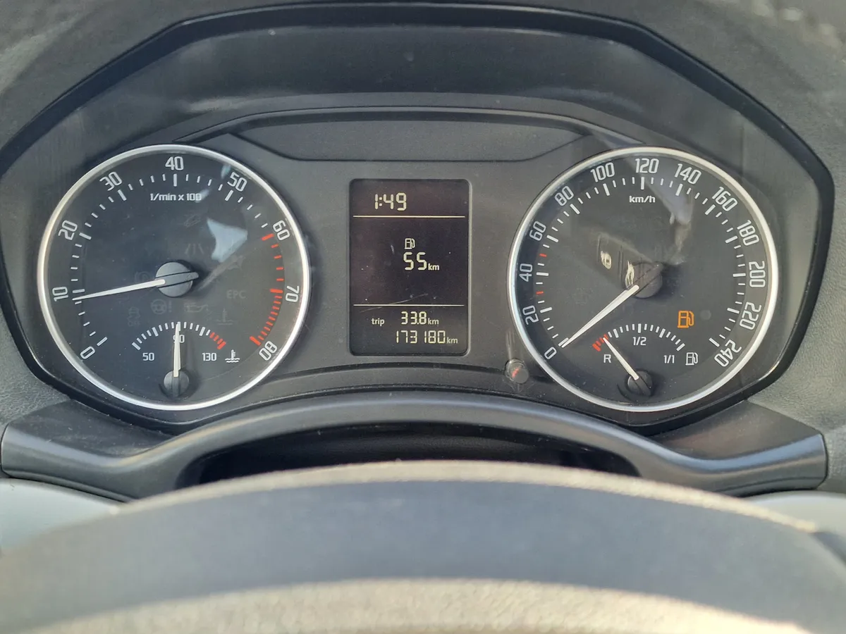 Skoda Octavia 1.6 MT (102 л.с.)