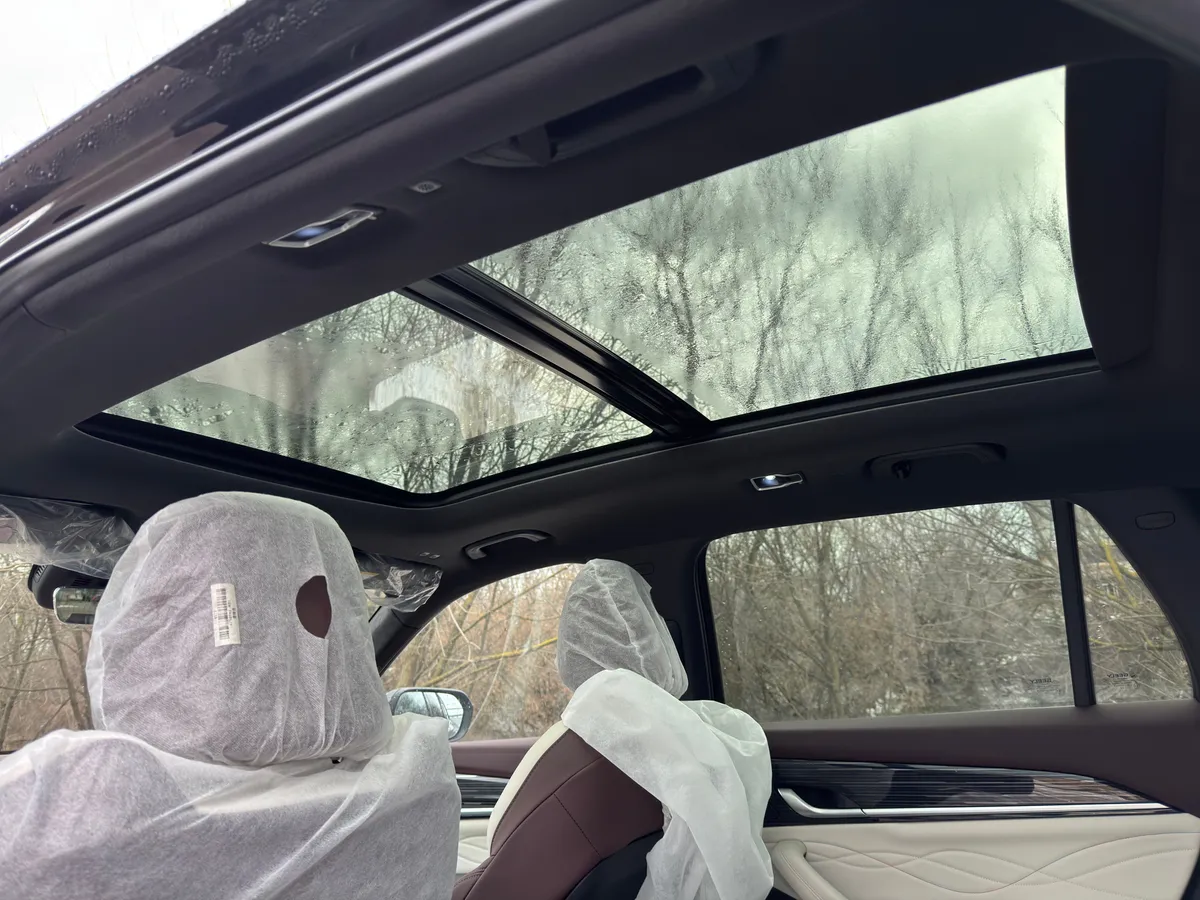 Geely Monjaro 2.0 AT 4WD (238 л.с.)