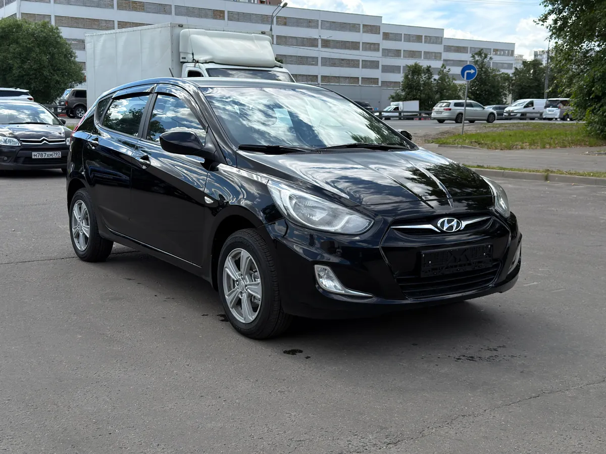 картинка Hyundai Solaris 1.4 MT (107 л.с.) от galaxy-auto