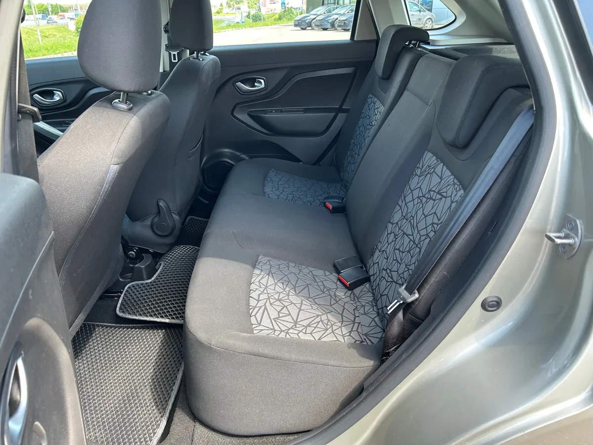 ВАЗ (Lada) XRAY 1.6 MT (106 л.с.)