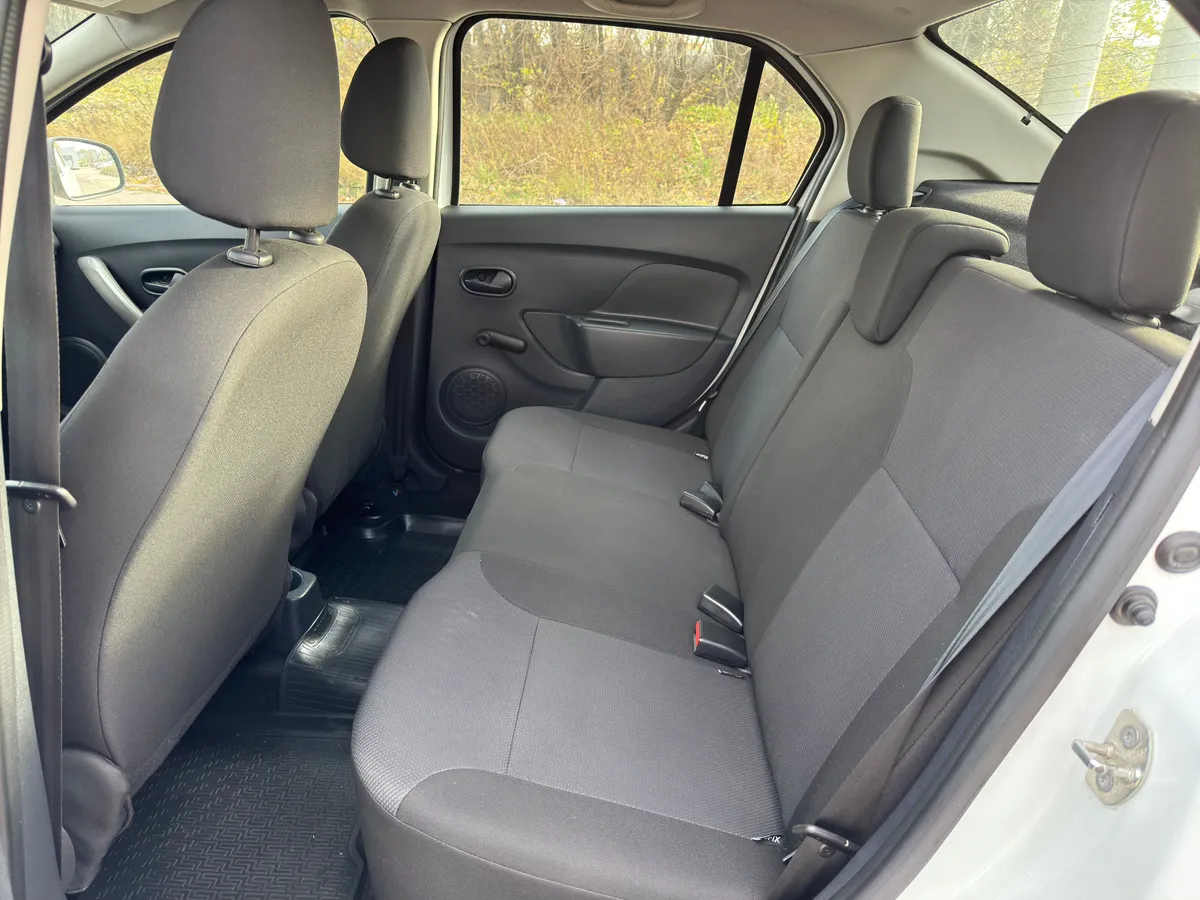 Renault Logan 1.6 AT (102 л.с.)