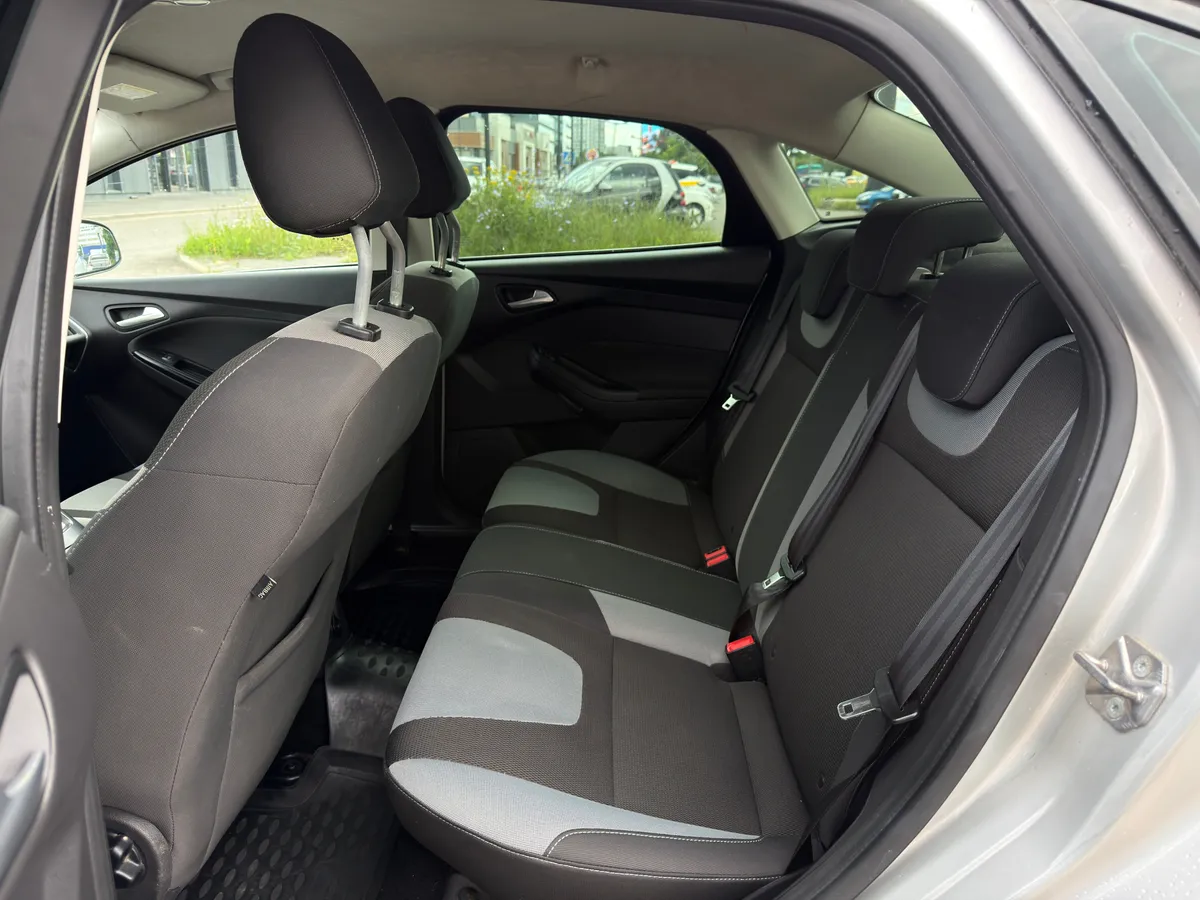 Ford Focus 1.6 PowerShift (125 л.с.), 2012 — фото 11
