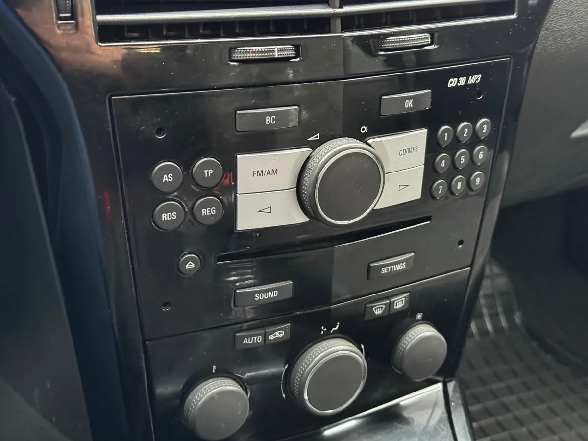 Opel Astra 1.6 MT (115 л.с.)