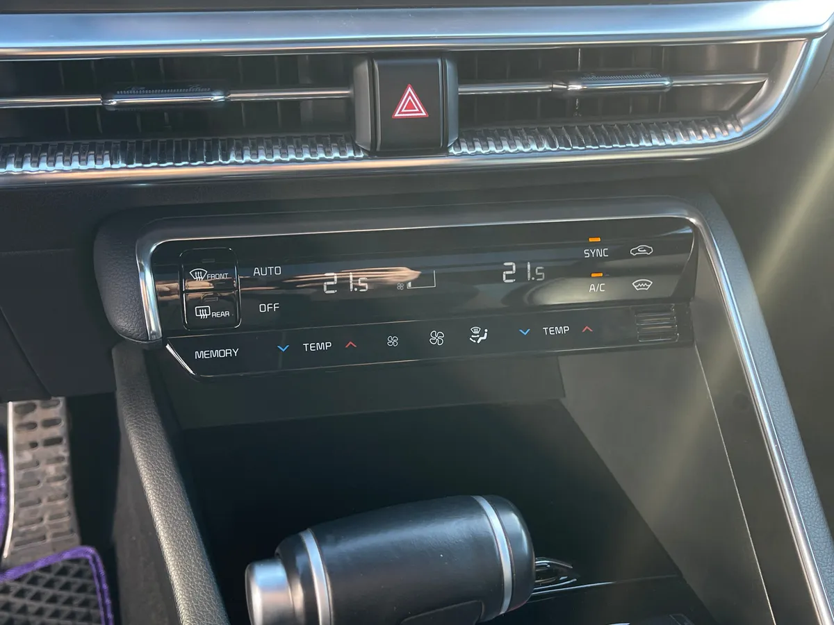 Kia K5 2.5 AT (194 л.с.)