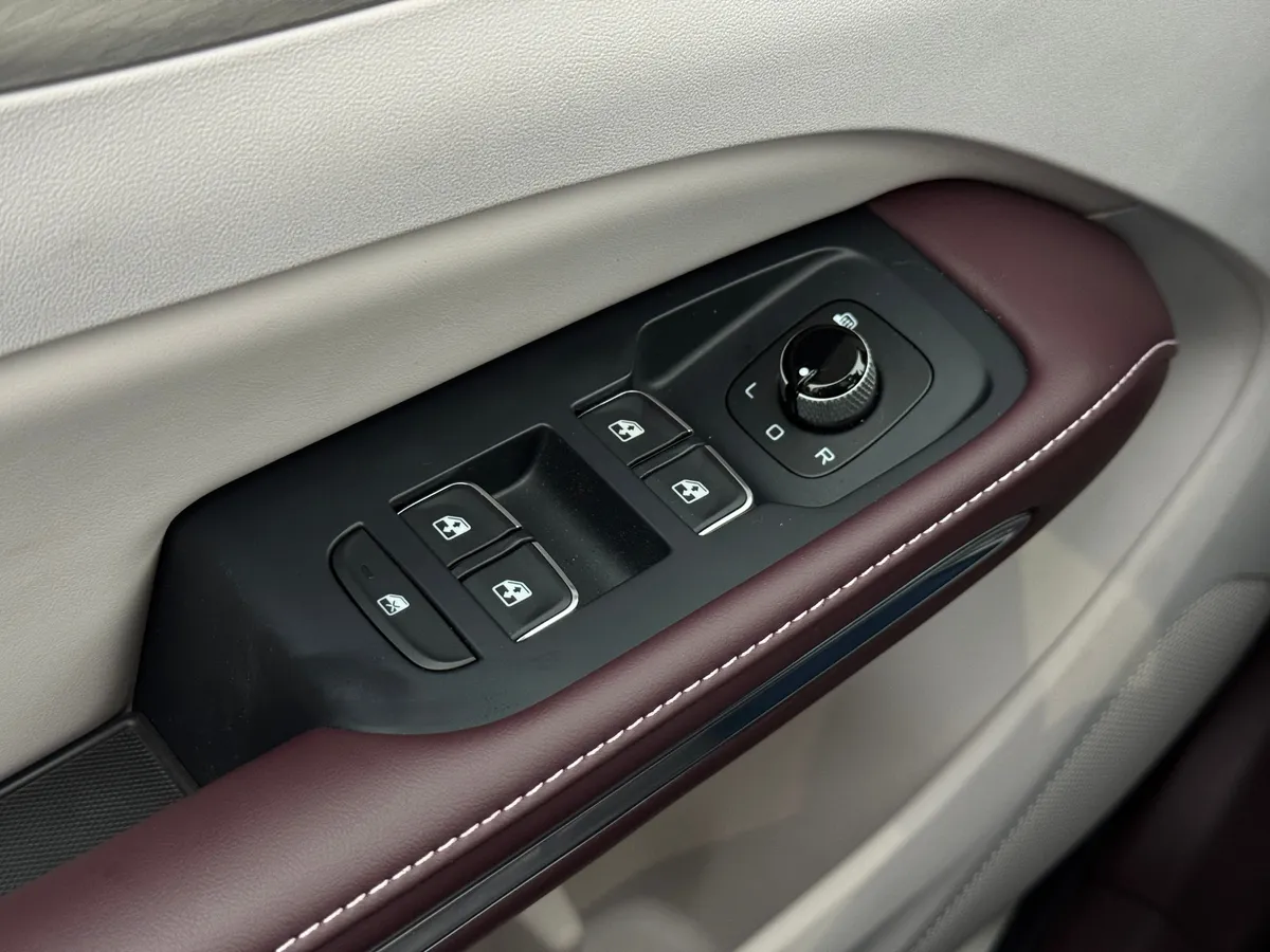 FAW Bestune T90 2.0 AMT (252 л.с.)