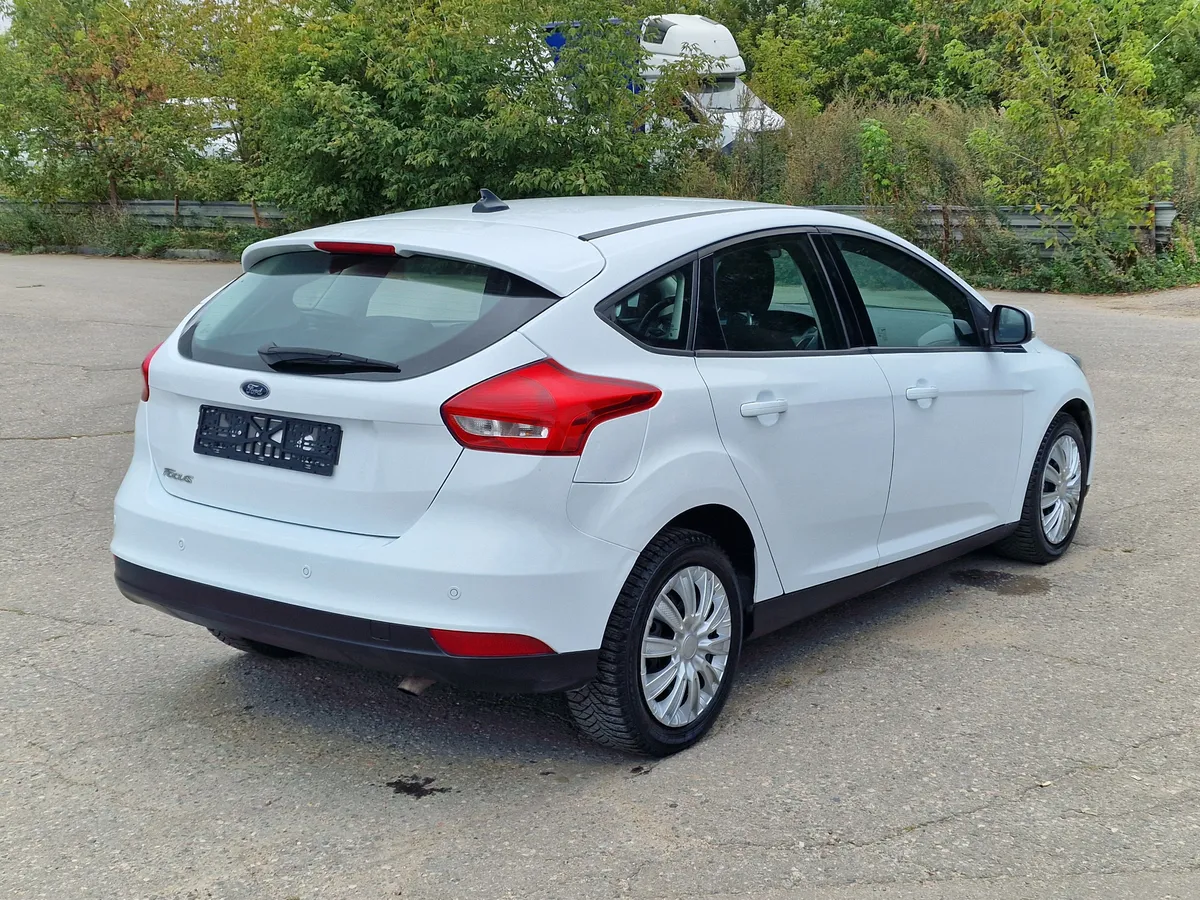 Ford Focus 1.6 Ti-VCT PowerShift (105 л.с.)