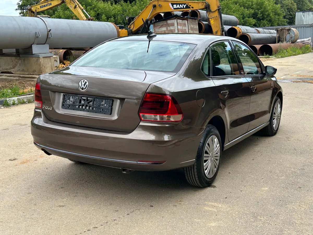 Volkswagen Polo 1.6 MPI AT (110 л.с.)